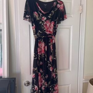 Elegant Floral Maxi Dress with Belt